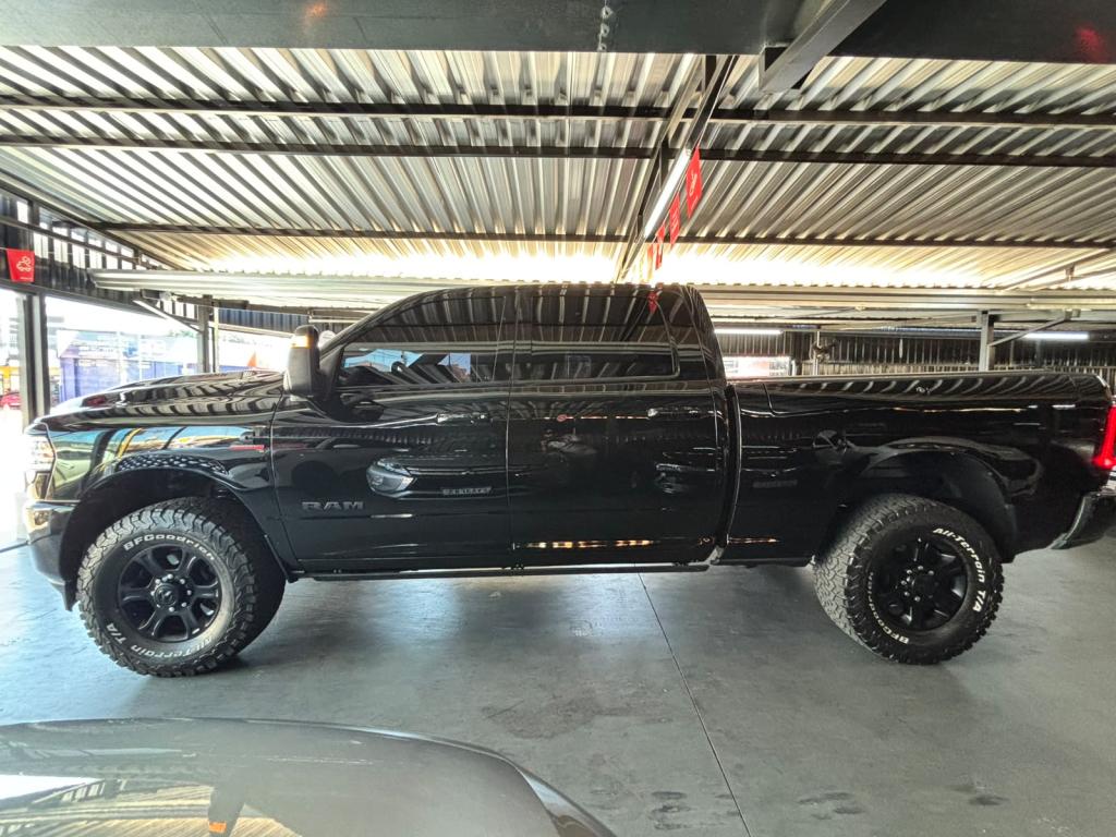 RAM 2500 - Foto