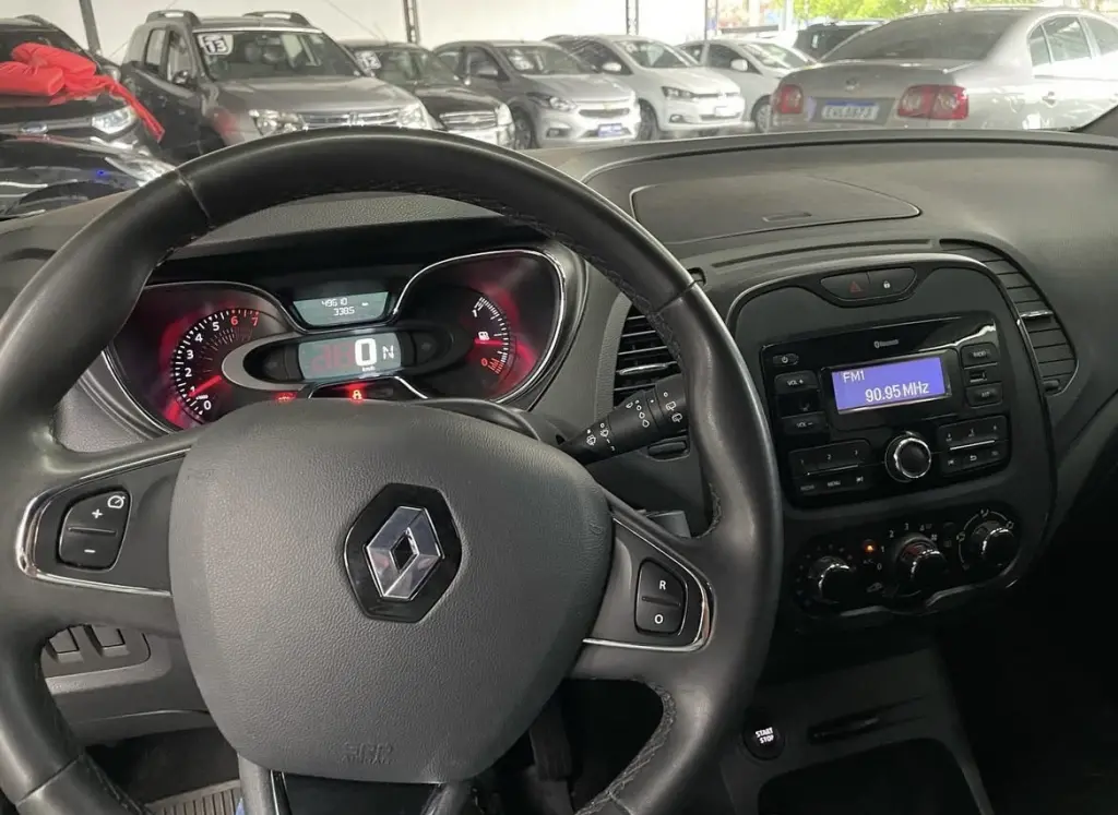 RENAULT Captur - Foto