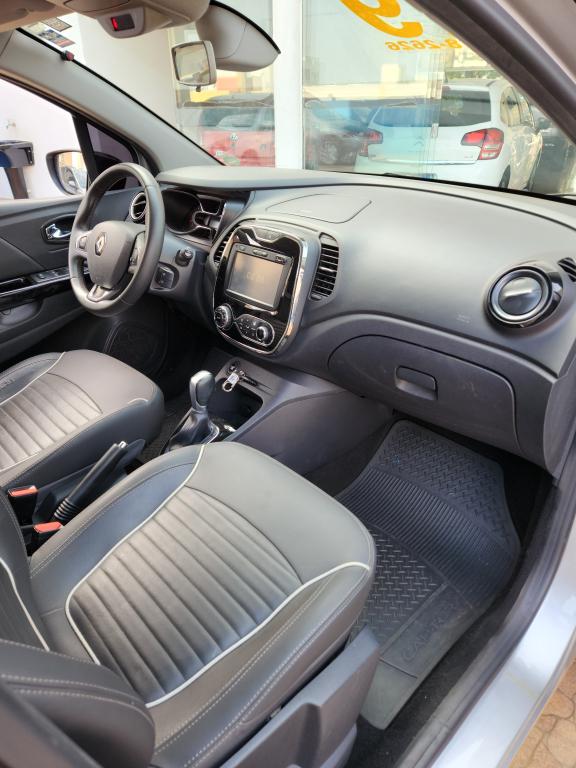 RENAULT Captur - Foto