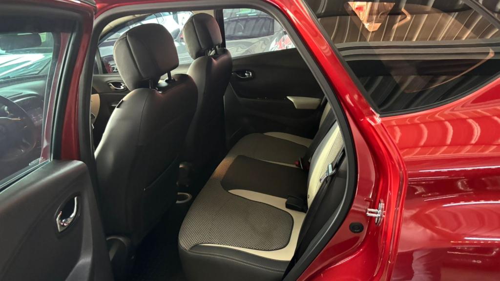 RENAULT Captur - Foto