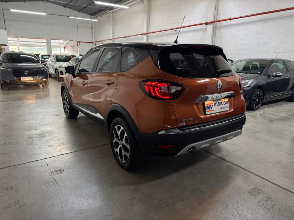 RENAULT Captur - Foto