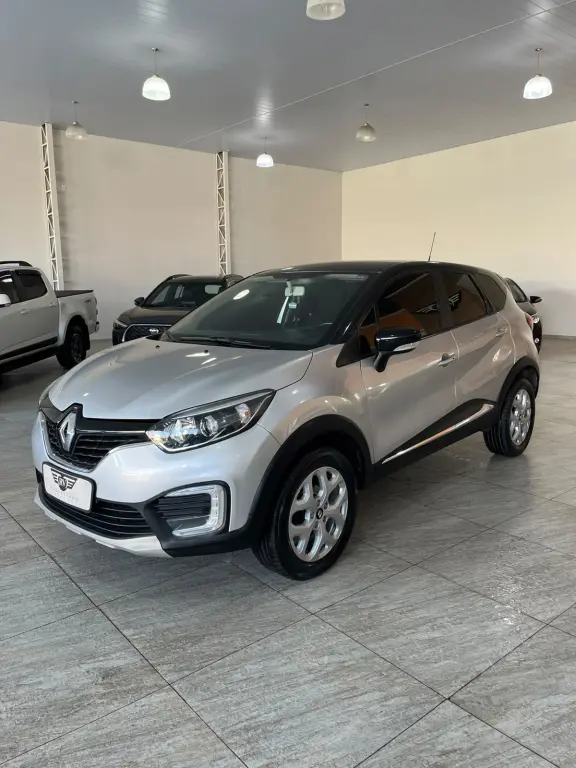 RENAULT Captur - Foto