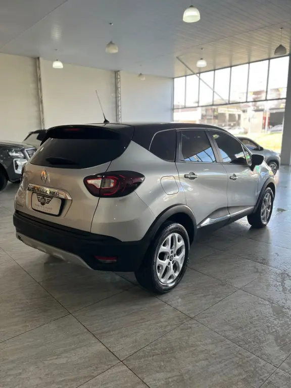 RENAULT Captur - Foto