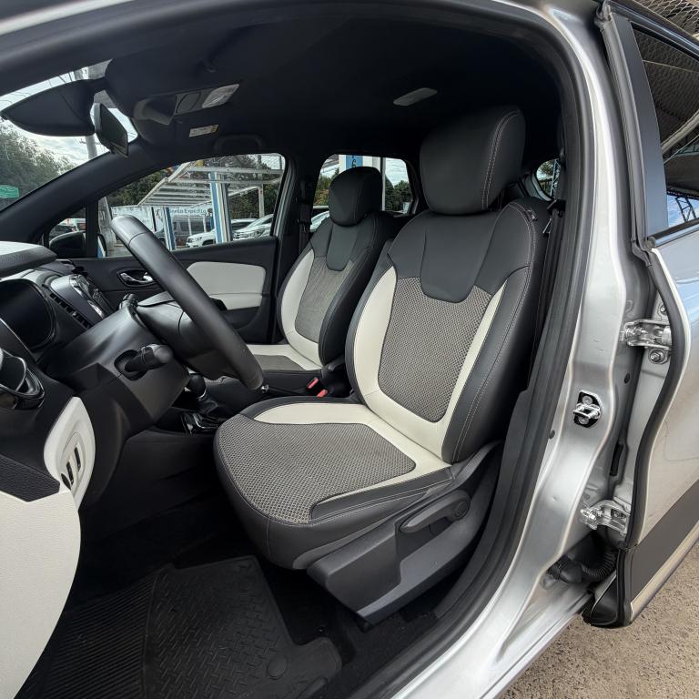 RENAULT Captur - Foto
