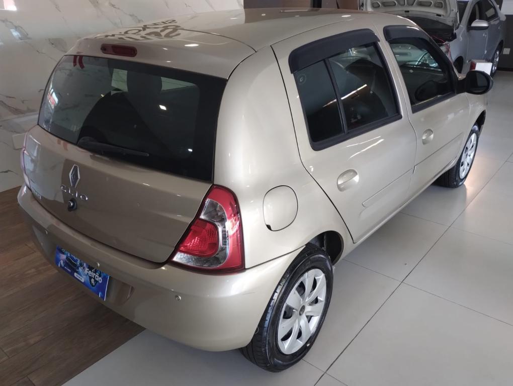 RENAULT Clio Hatch - Foto