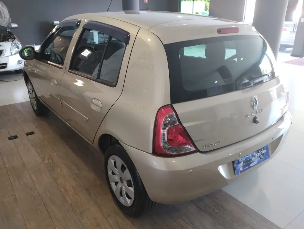 RENAULT Clio Hatch - Foto