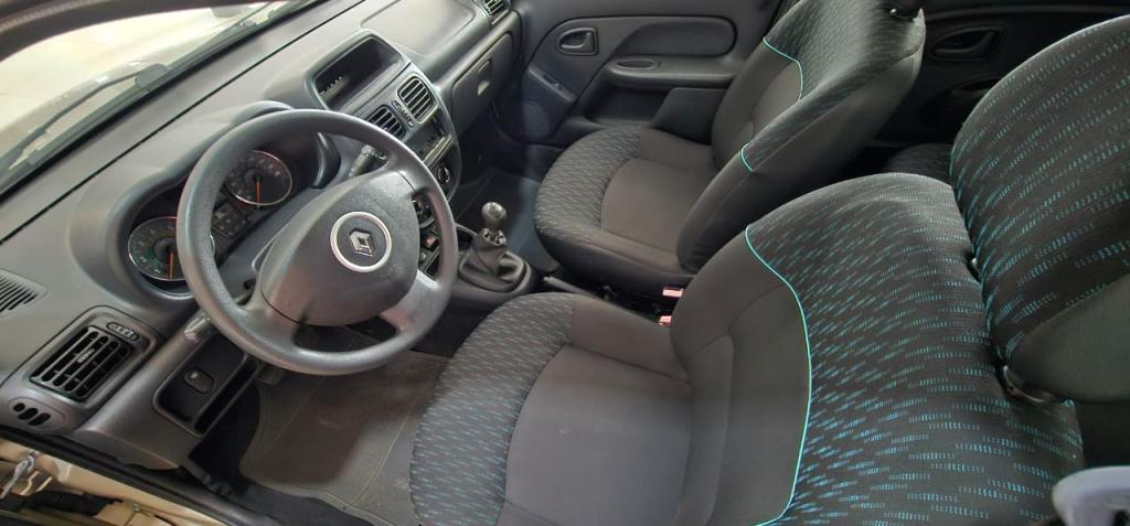 RENAULT Clio Hatch - Foto