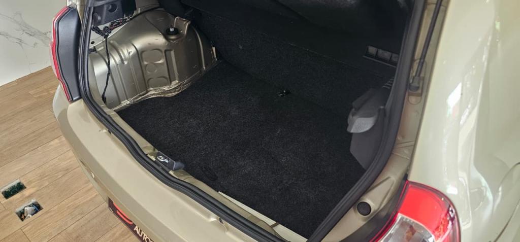 RENAULT Clio Hatch - Foto