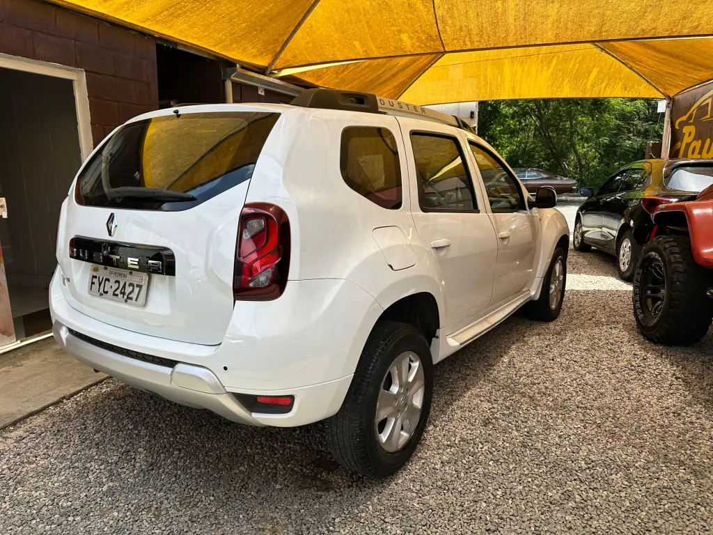 RENAULT Duster - Foto