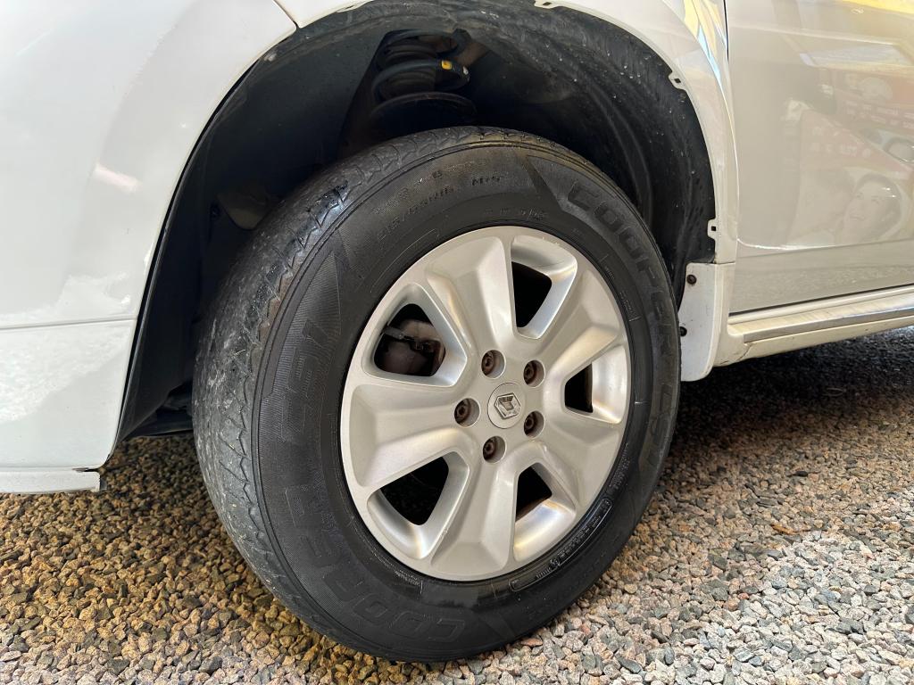 RENAULT Duster - Foto