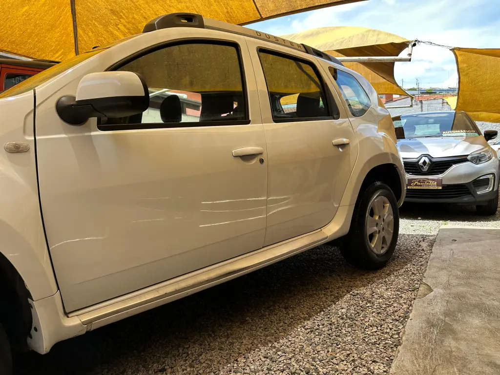 RENAULT Duster - Foto