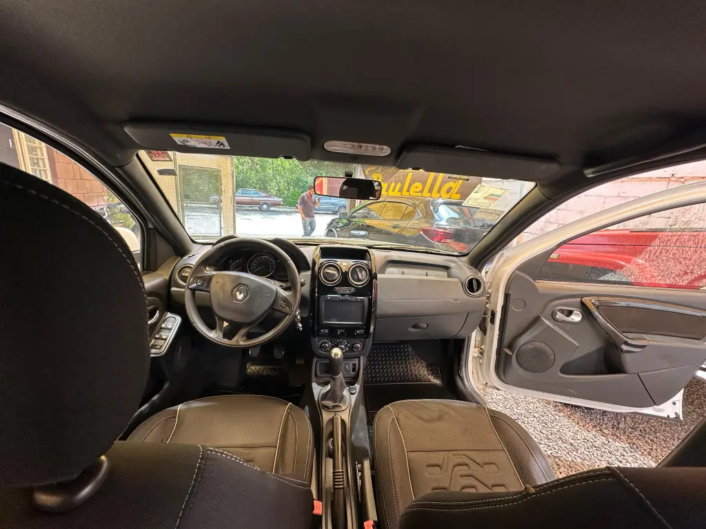 RENAULT Duster - Foto