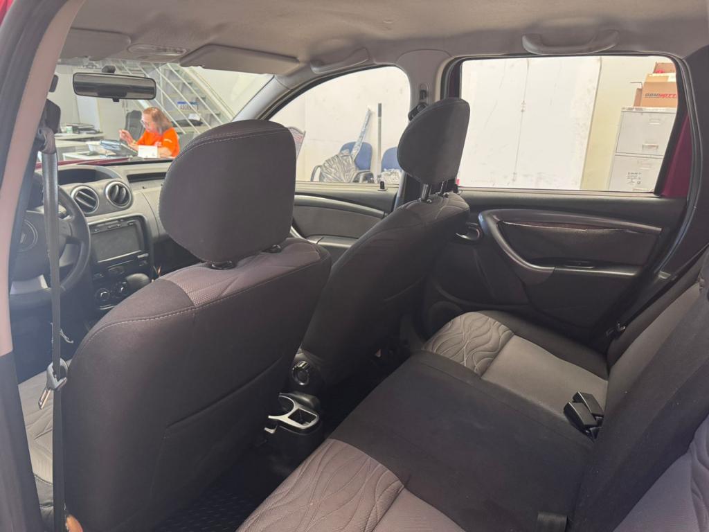 RENAULT Duster - Foto