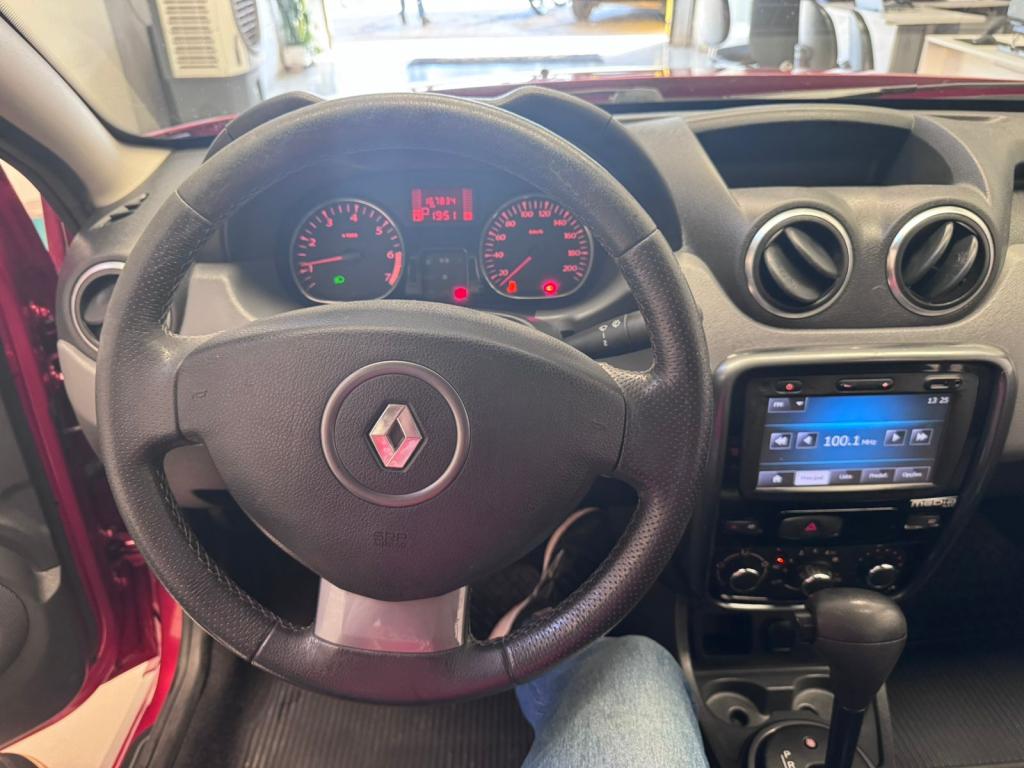 RENAULT Duster - Foto