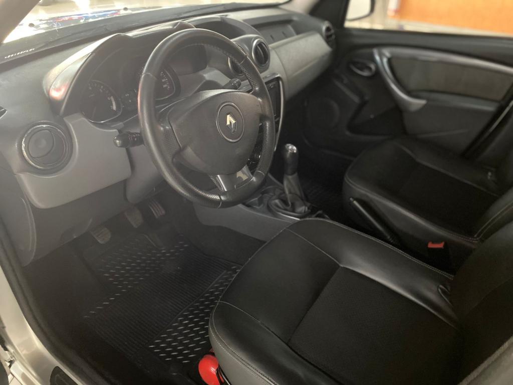 RENAULT Duster - Foto