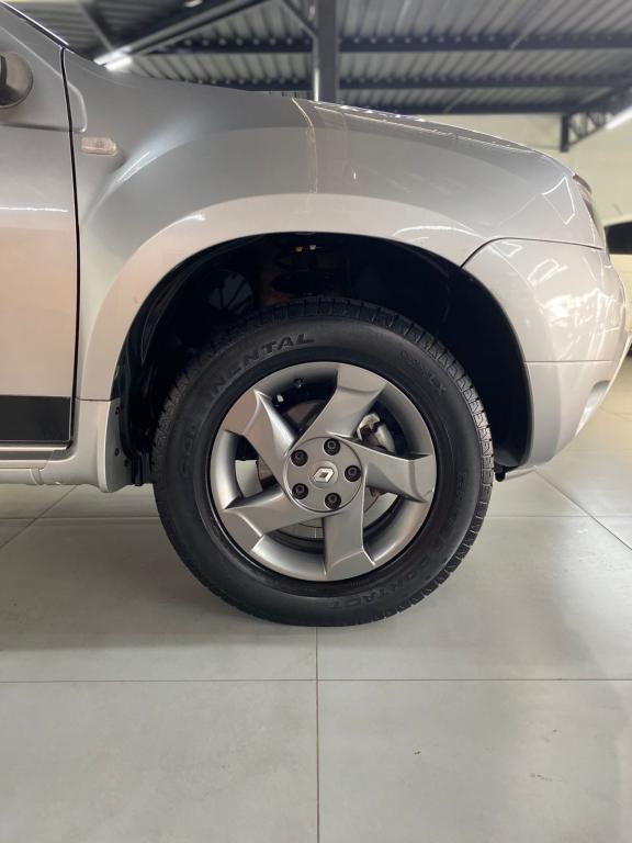 RENAULT Duster - Foto