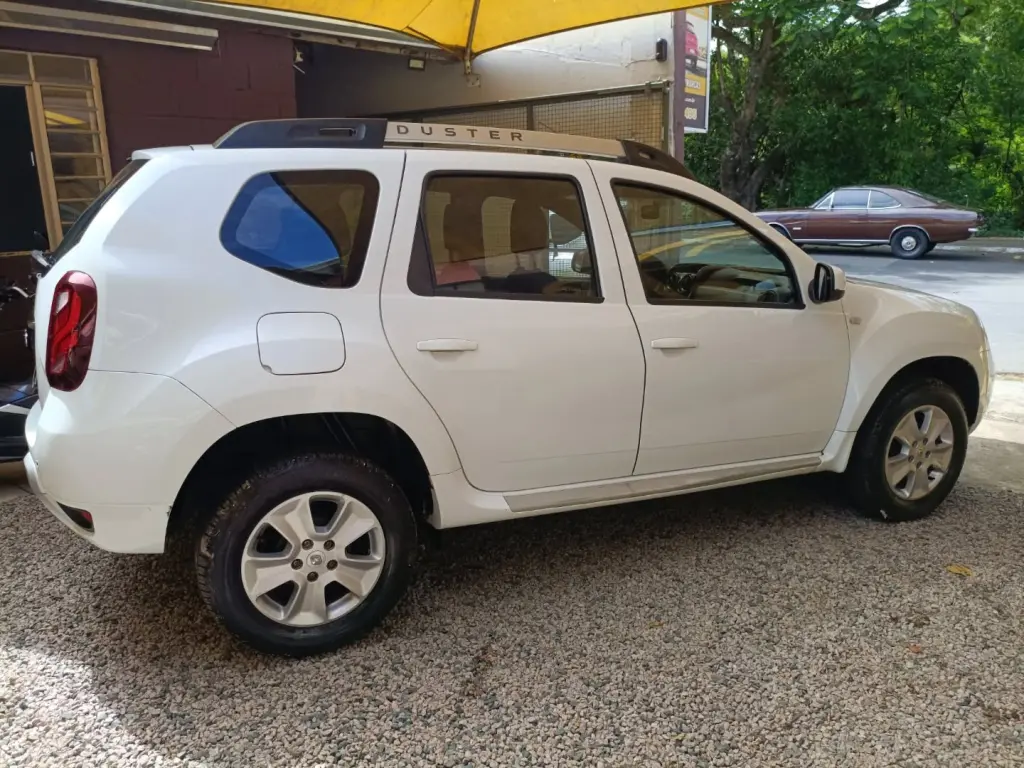 RENAULT Duster - Foto