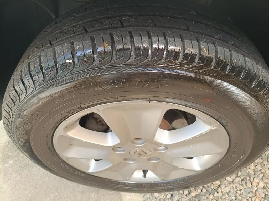 RENAULT Duster - Foto