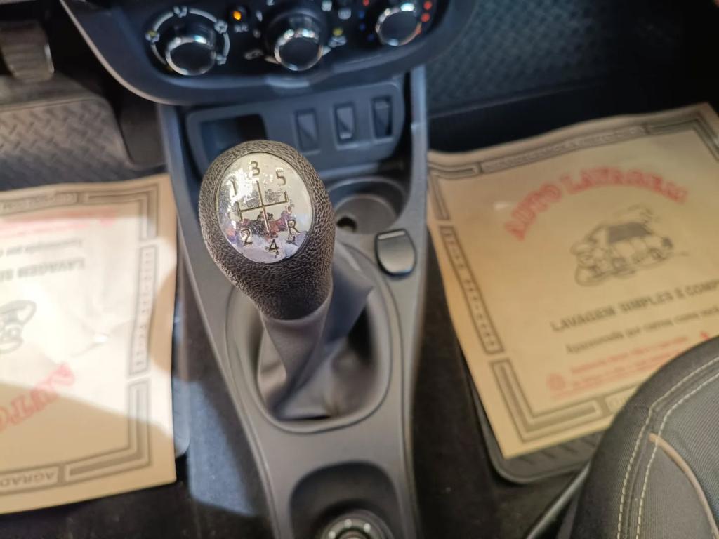 RENAULT Duster - Foto