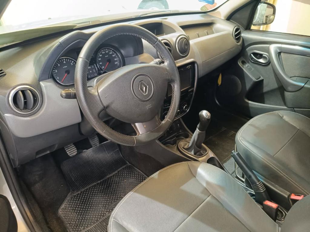 RENAULT Duster - Foto