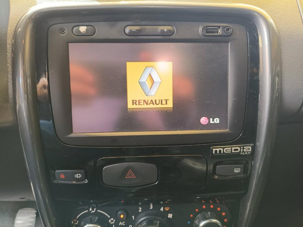 RENAULT Duster - Foto