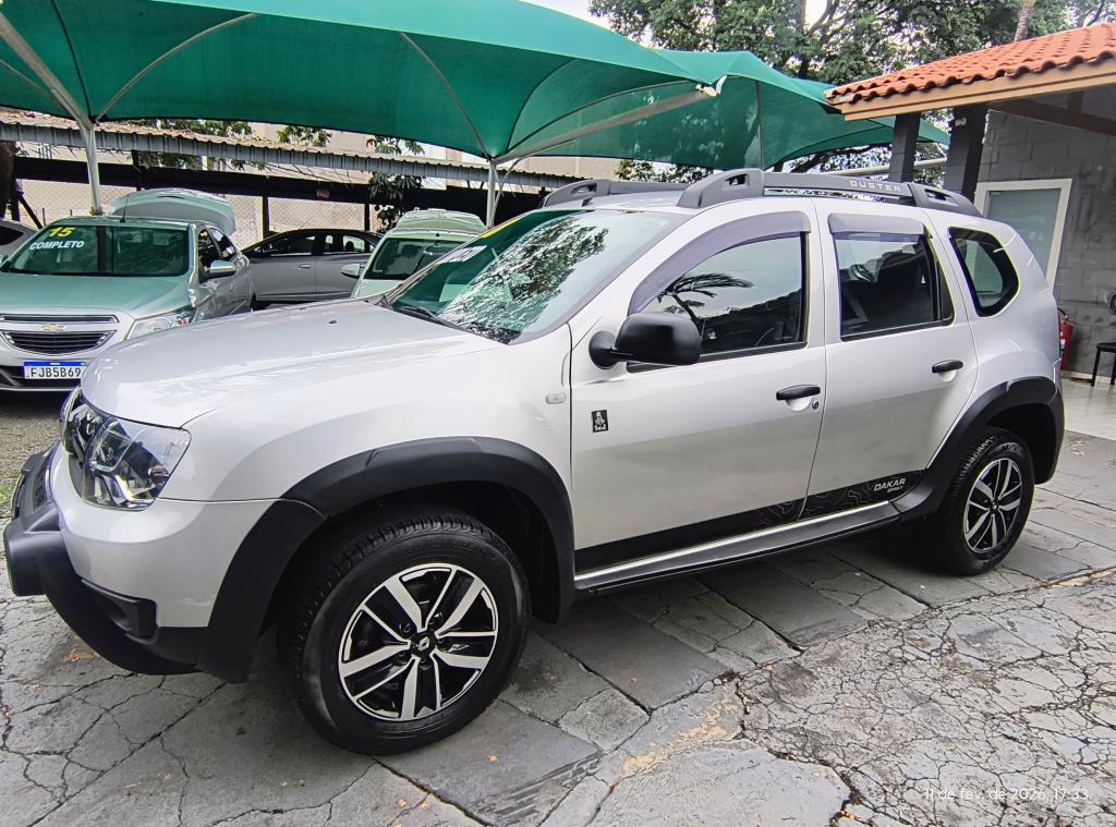 RENAULT Duster - Foto