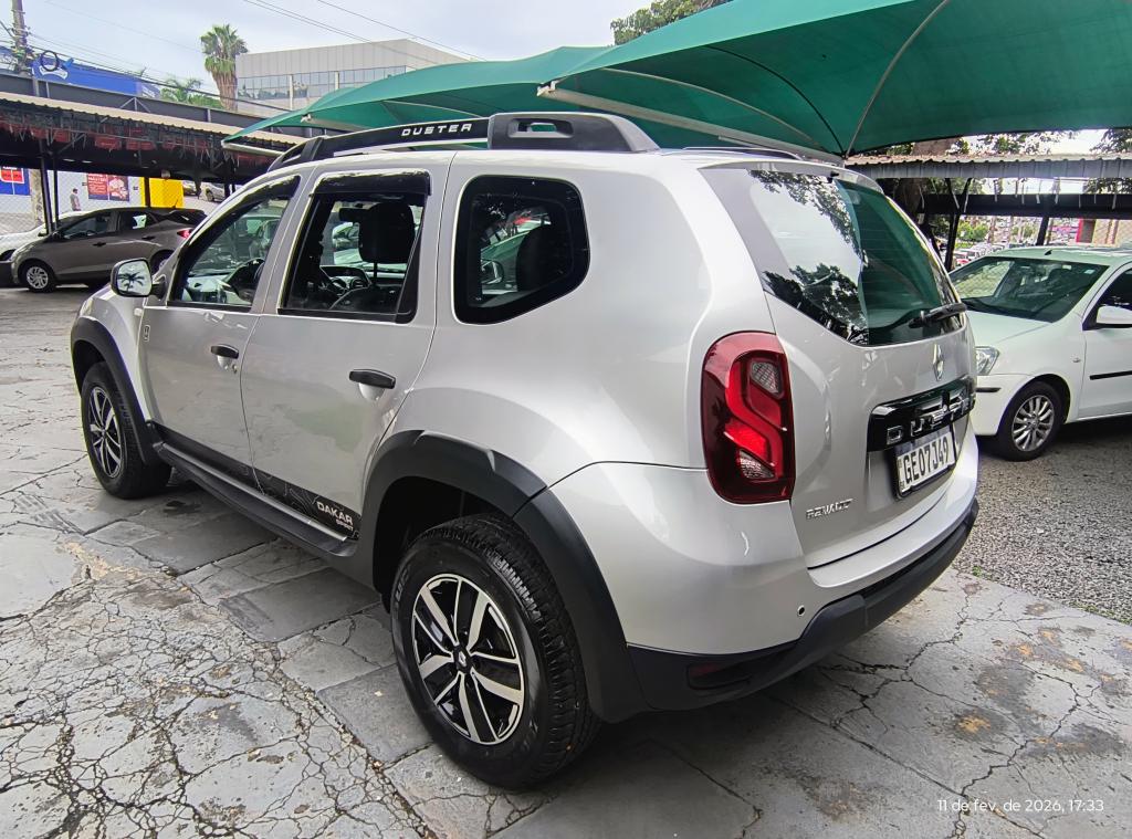 RENAULT Duster - Foto