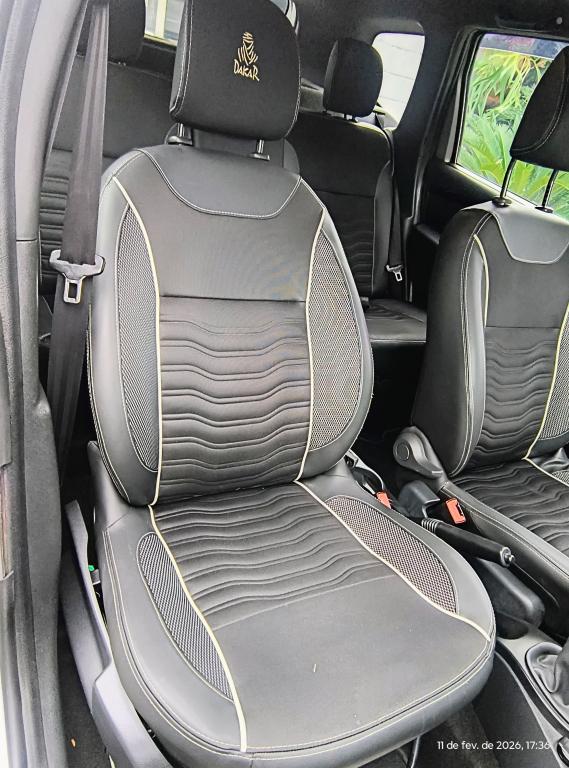 RENAULT Duster - Foto