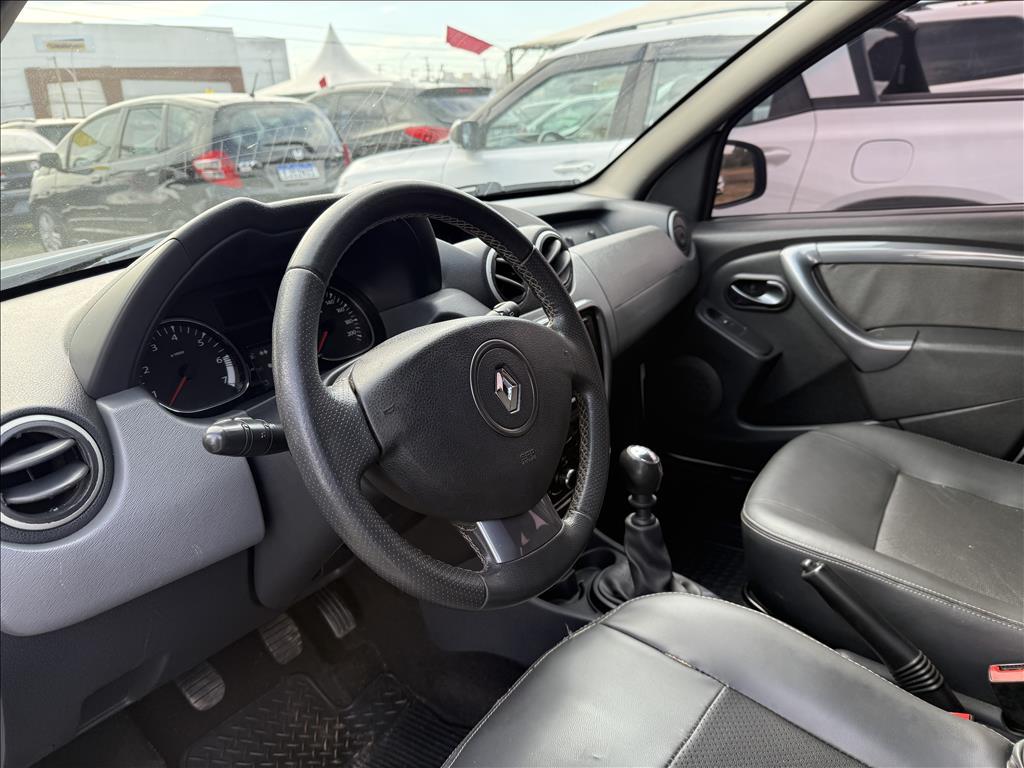 RENAULT Duster - Foto