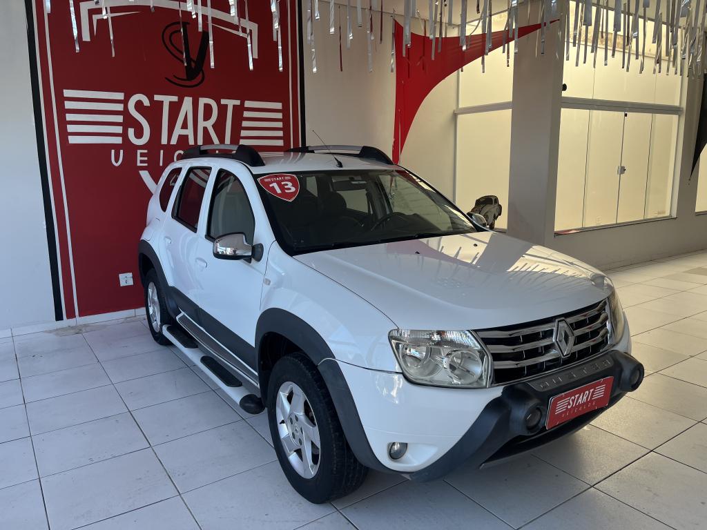 RENAULT Duster - Foto