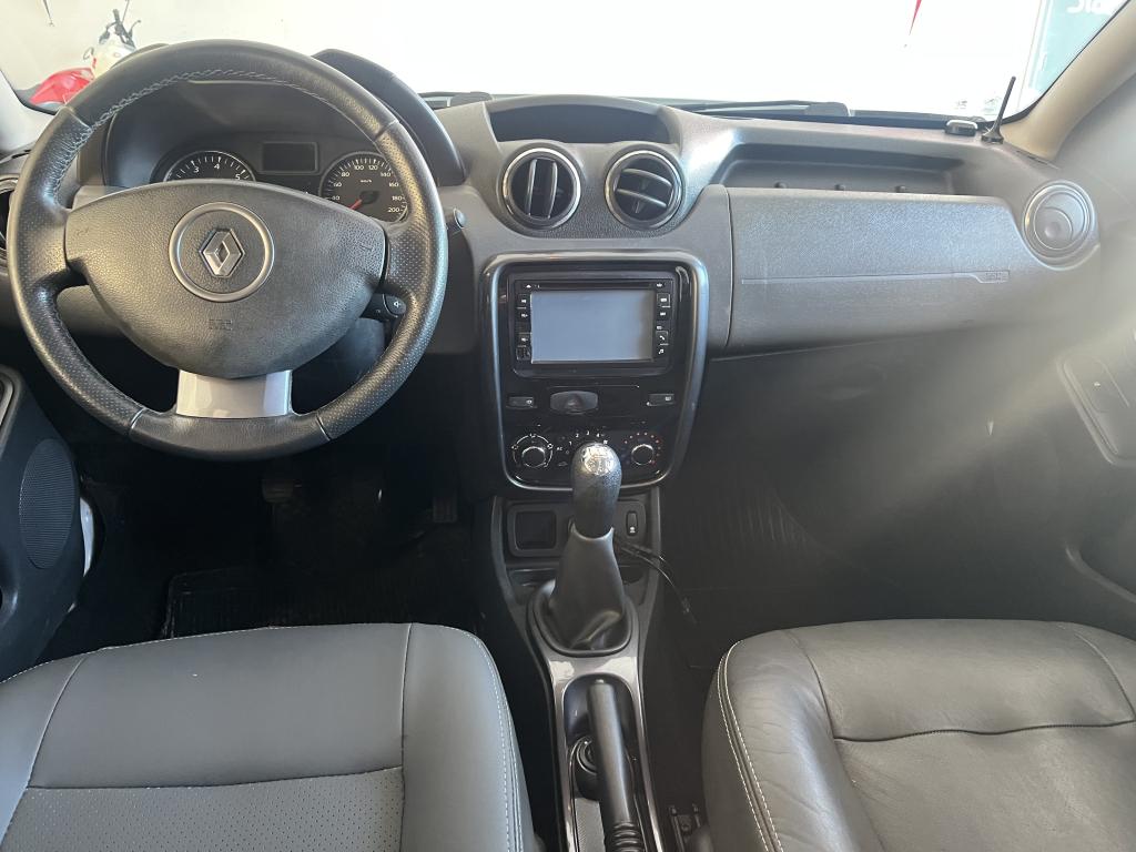RENAULT Duster - Foto