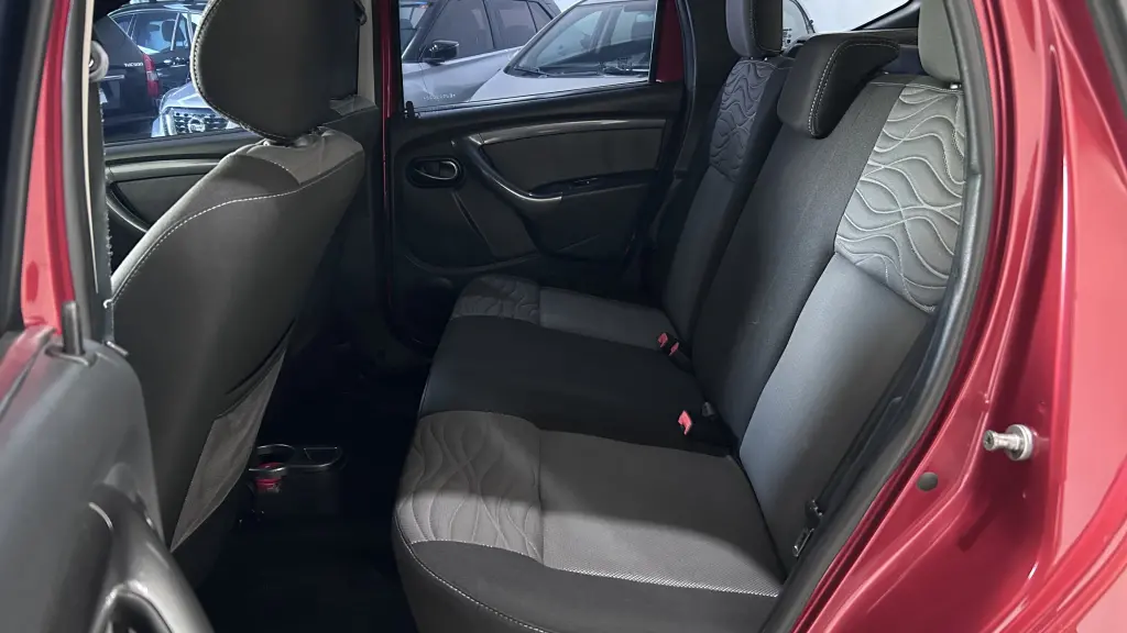 RENAULT Duster - Foto