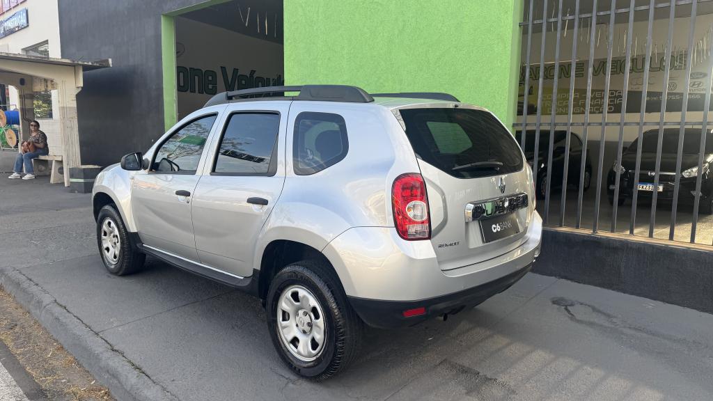RENAULT Duster - Foto