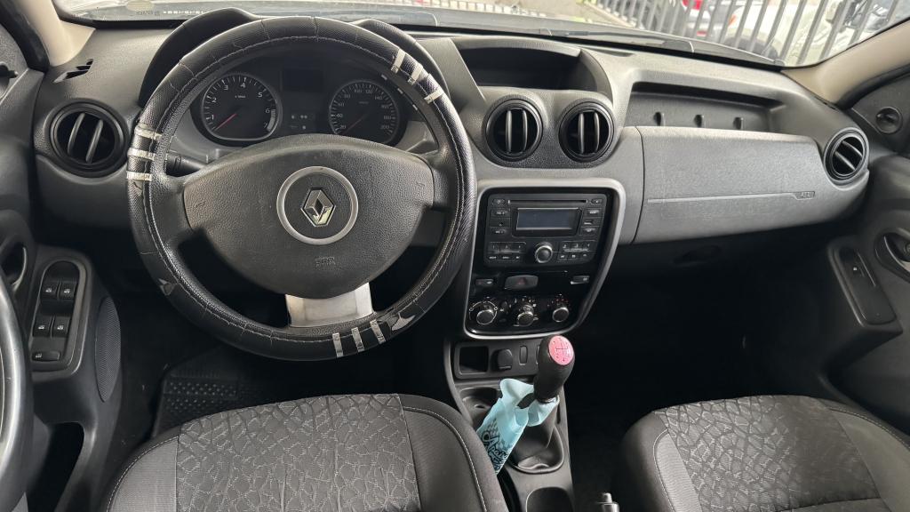 RENAULT Duster - Foto