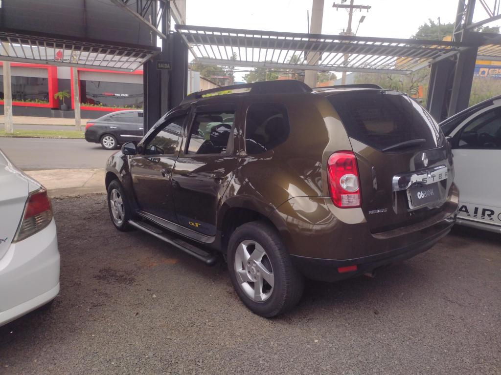 RENAULT Duster - Foto
