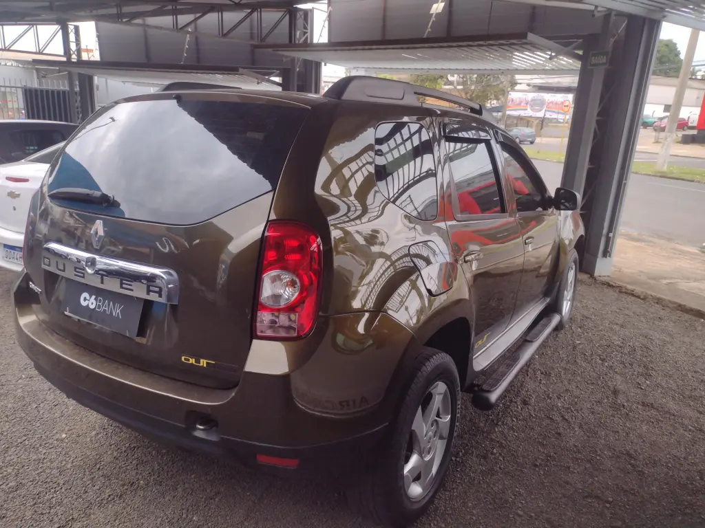 RENAULT Duster - Foto