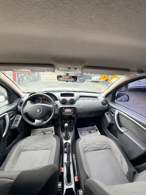 RENAULT Duster - Foto