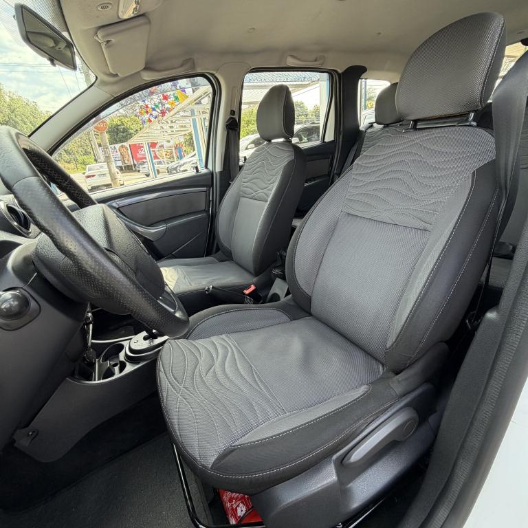 RENAULT Duster - Foto