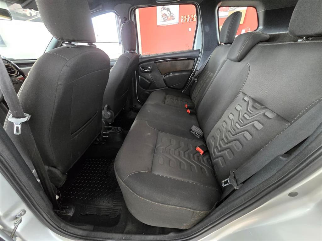 RENAULT Duster - Foto