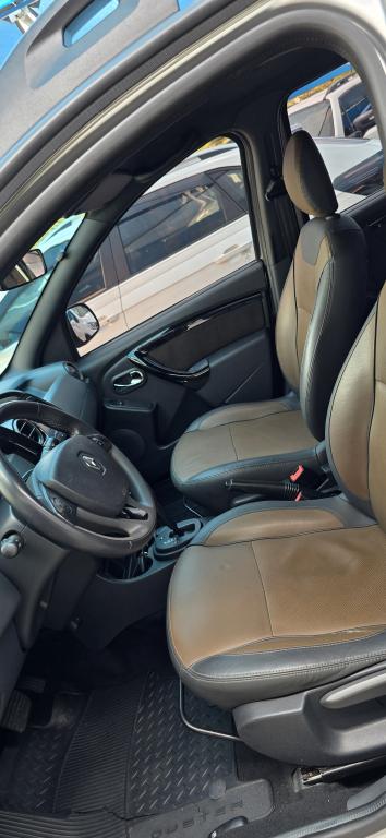 RENAULT Duster - Foto