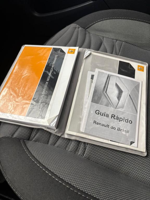 RENAULT Duster - Foto