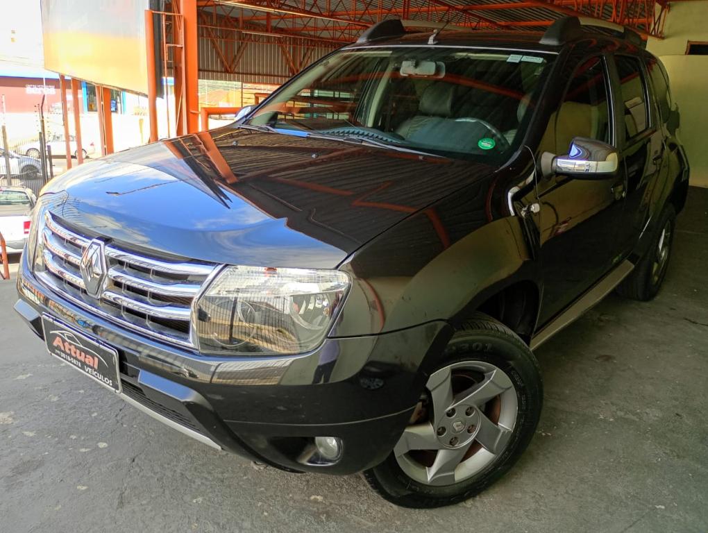 RENAULT Duster - Foto