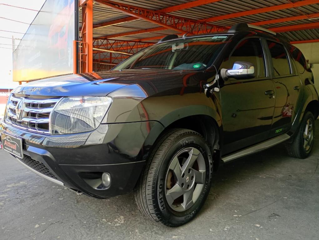 RENAULT Duster - Foto