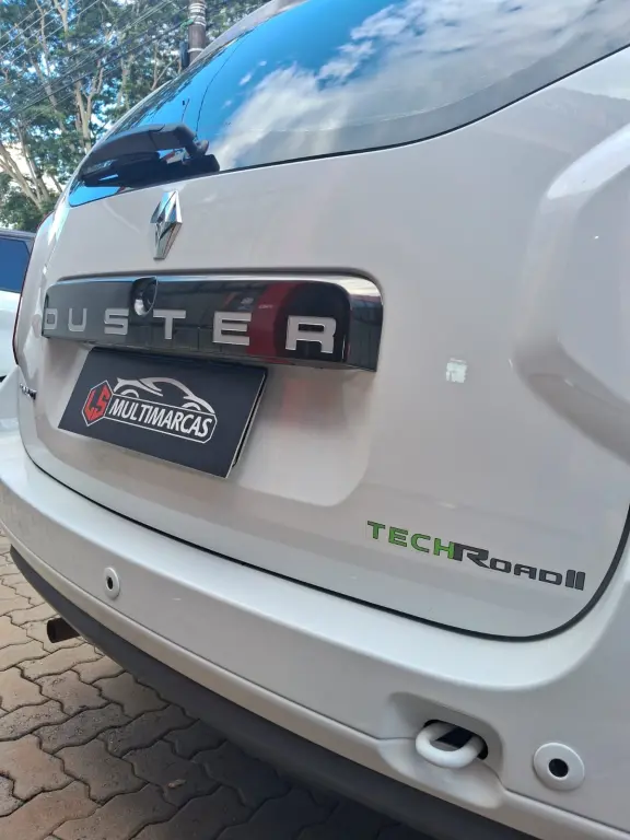 RENAULT Duster - Foto