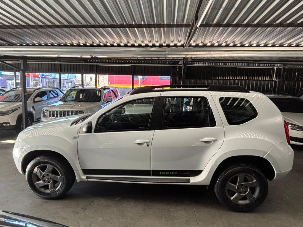 RENAULT Duster - Foto
