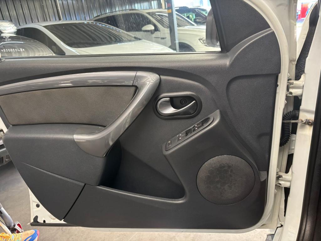 RENAULT Duster - Foto