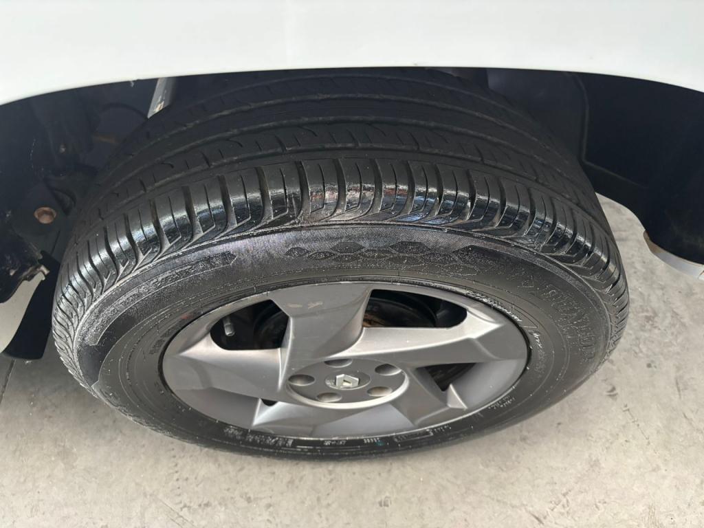 RENAULT Duster - Foto