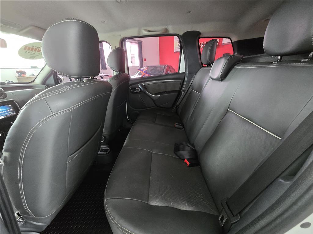 RENAULT Duster - Foto