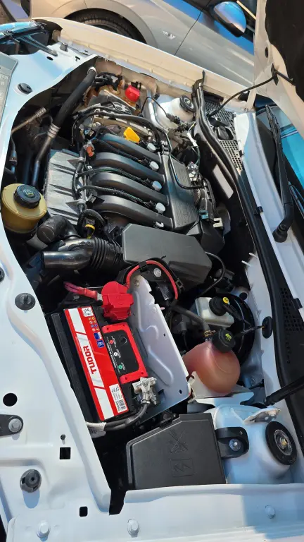 RENAULT Duster - Foto