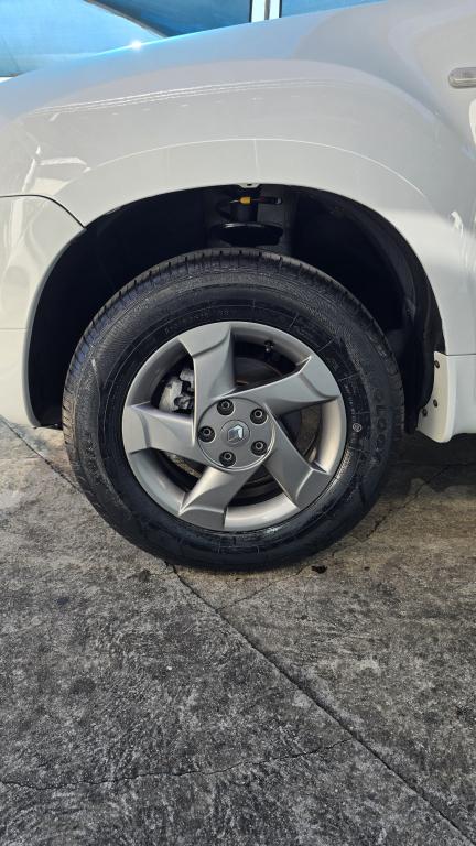 RENAULT Duster - Foto